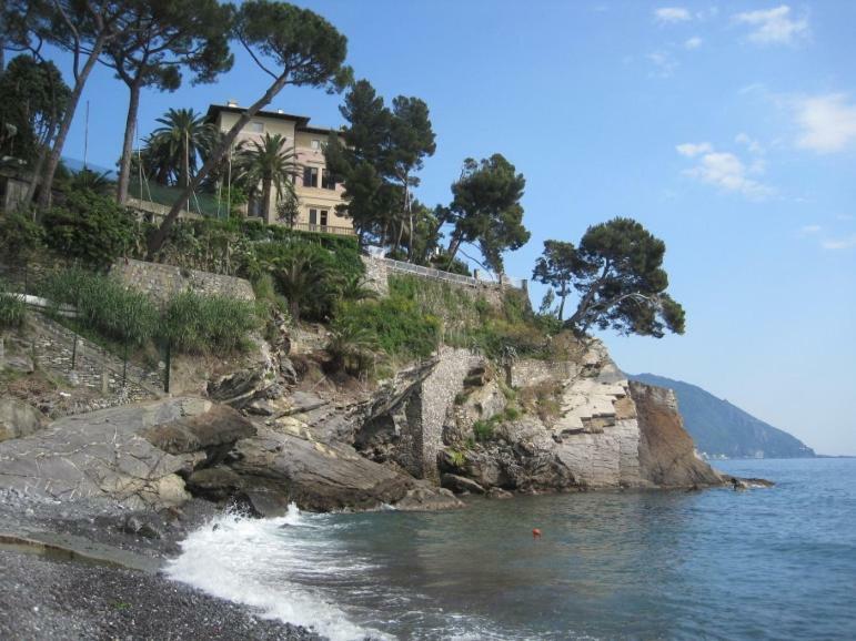 Villino Miramare Bed & Breakfast Recco Exterior photo